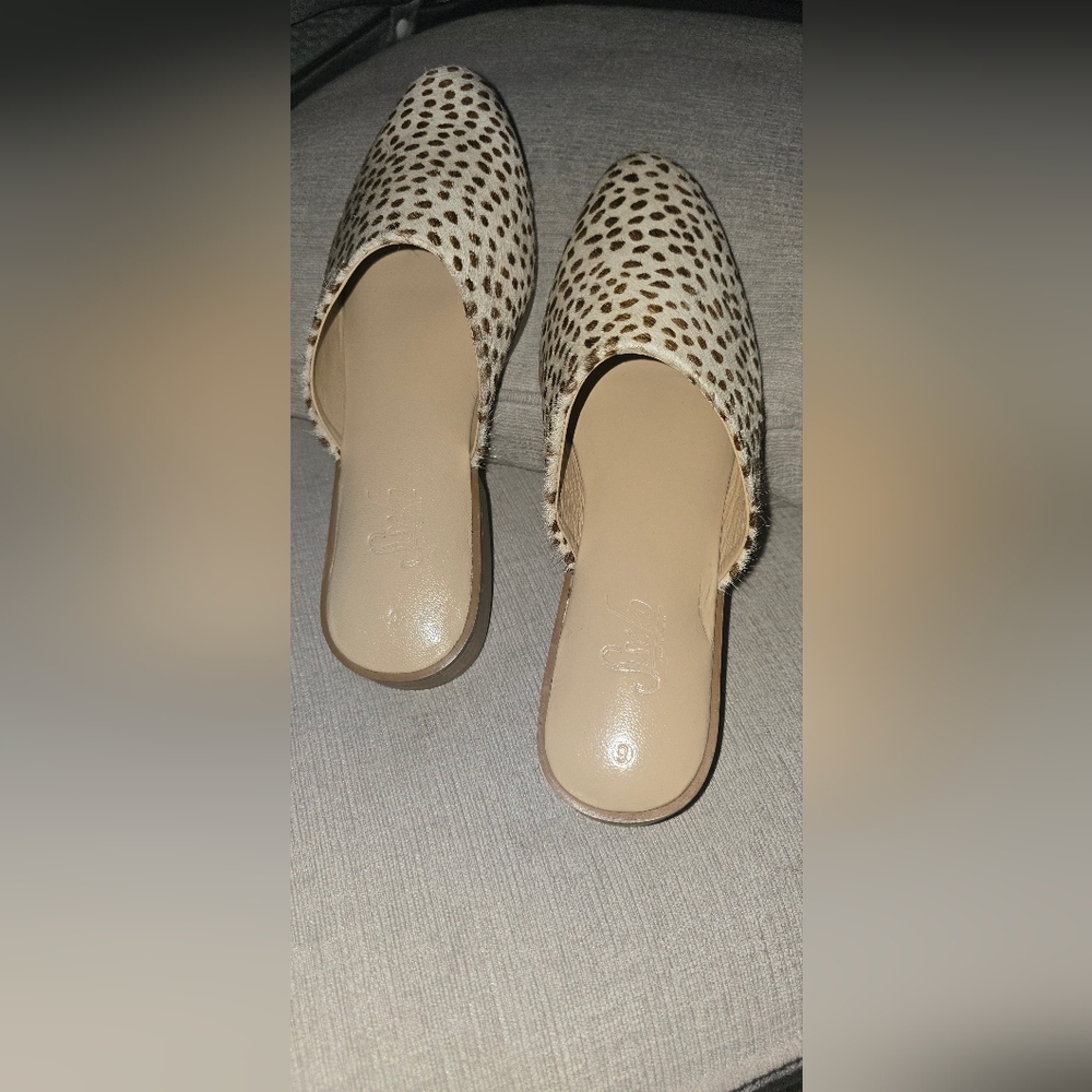 Seiko Leopard Print Mules